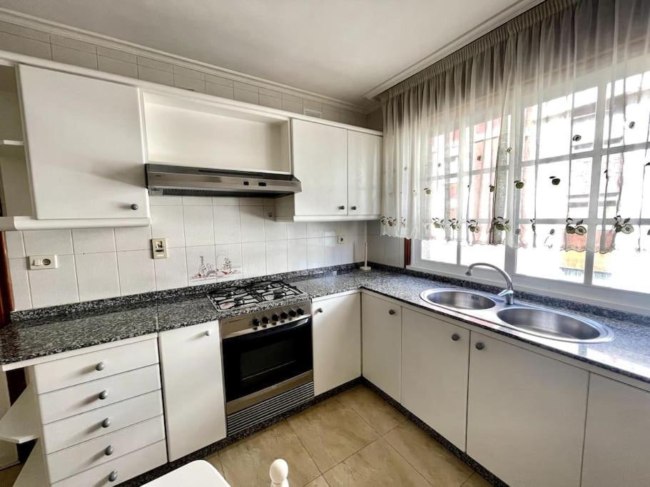 Agradable Apartamento Centrico En Cangas 외부 사진
